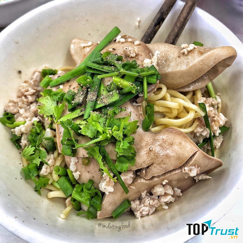 Bát mì cật thập cẩm Trương Định