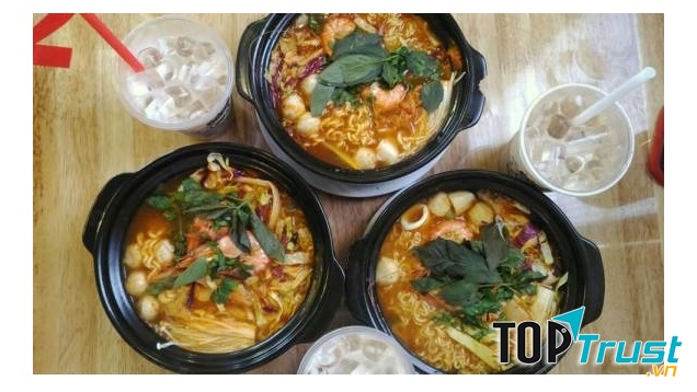 Các món mì tại quán Hara