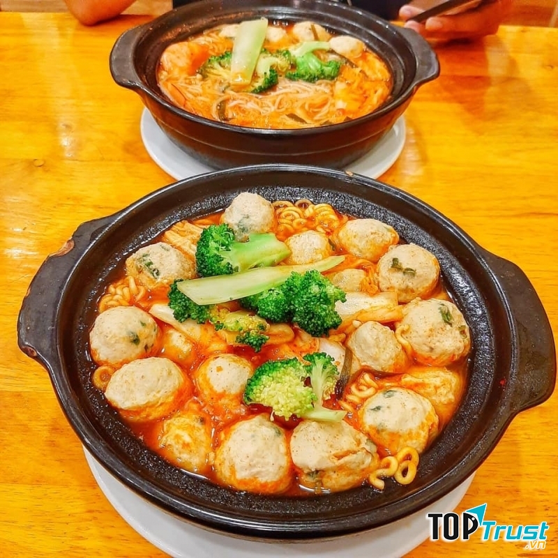 Những tô mì cay bắt mắt lan tỏa sức hút lớn