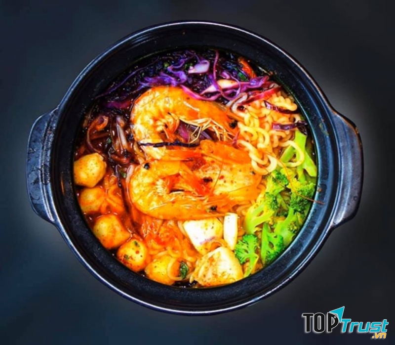 Mì Cay Larva Đà Lạt