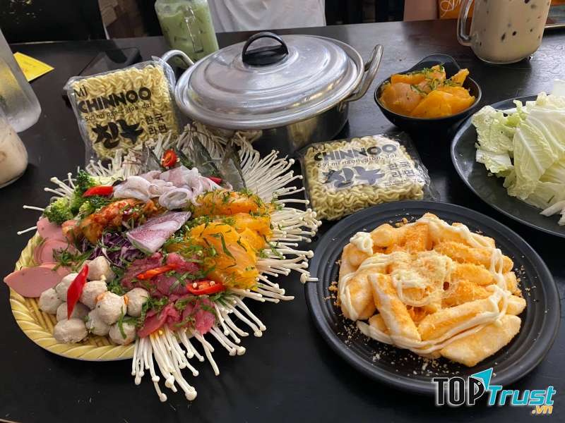 Mì cay Sasin Cần Thơ
