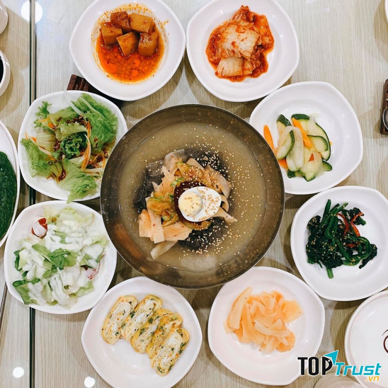 Món ăn tại Mì lạnh Yoo Chun