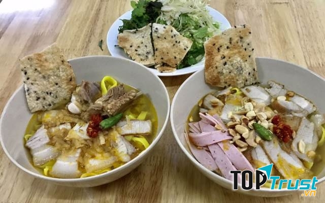 Món mì Quảng đầy hấp dẫn
