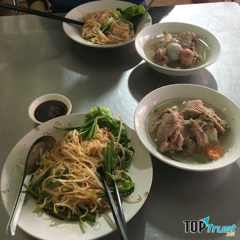 Thịt chín vừa chín tới