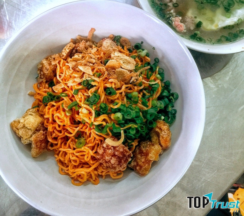 Mì tôm trộn muối ớt, bắp bò - Canh Mì Trộn