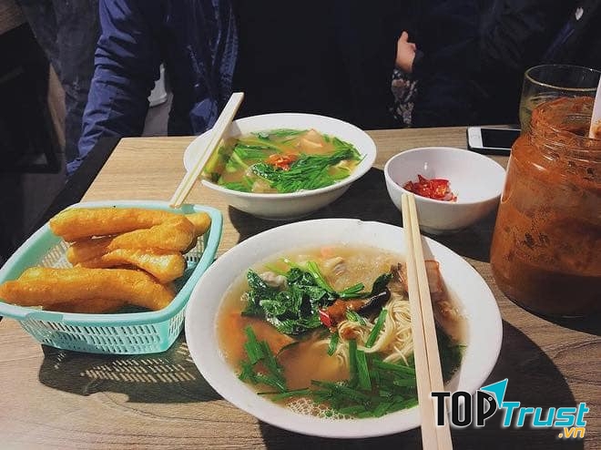 Mì vằn thắn - 98 Hòa Mã