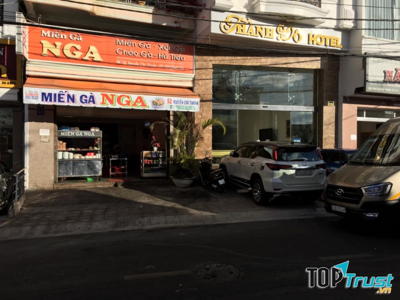Miến gà quán Nga