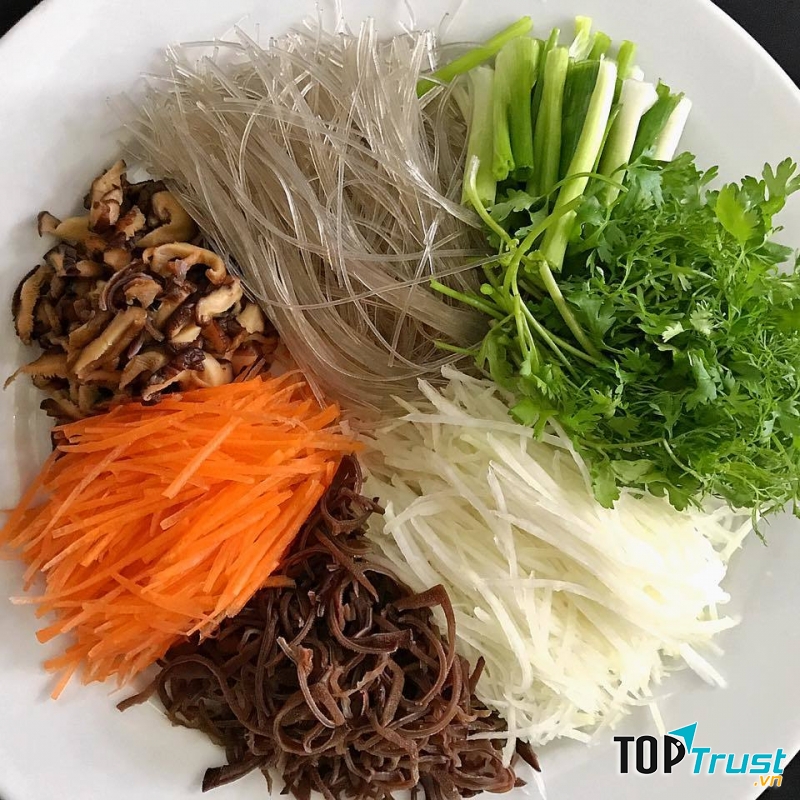 Miến xào nấm bầu
