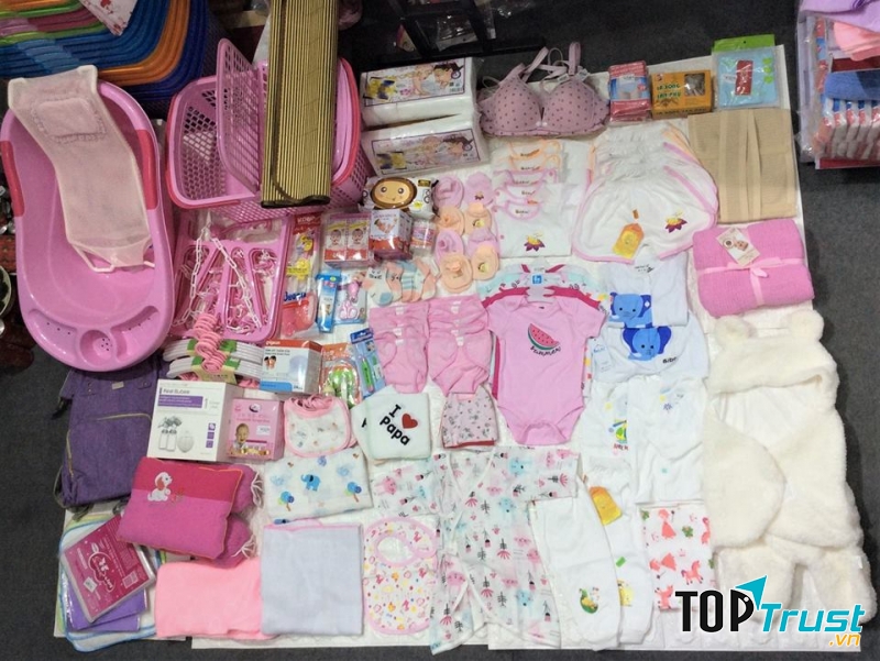 Milano shop có bán các combo sơ sinh rất tiện lợi và tiết kiệm