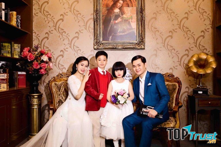 Chụp ảnh gia đình đẹp tại Mimosa Studio