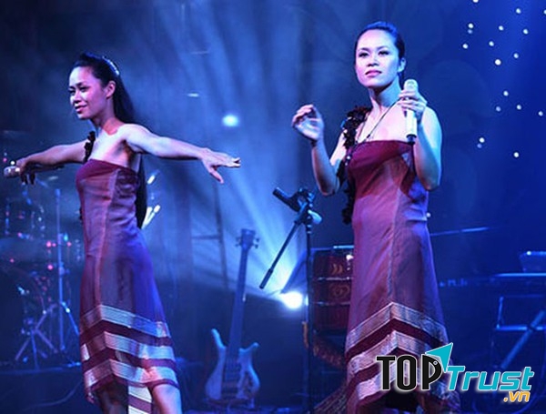 Minh Anh – Minh Ánh (Tam ca 3A)