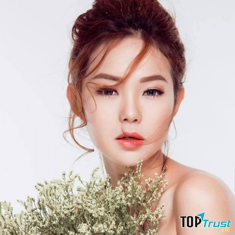 Minh Hằng