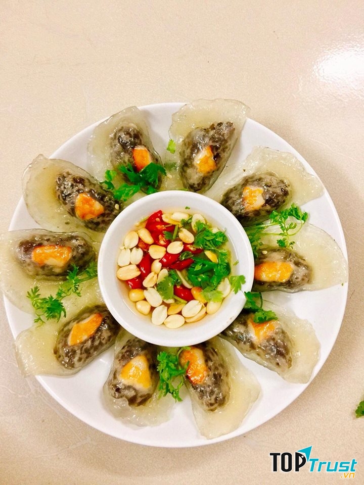 Minh Quân Sờ Quắt