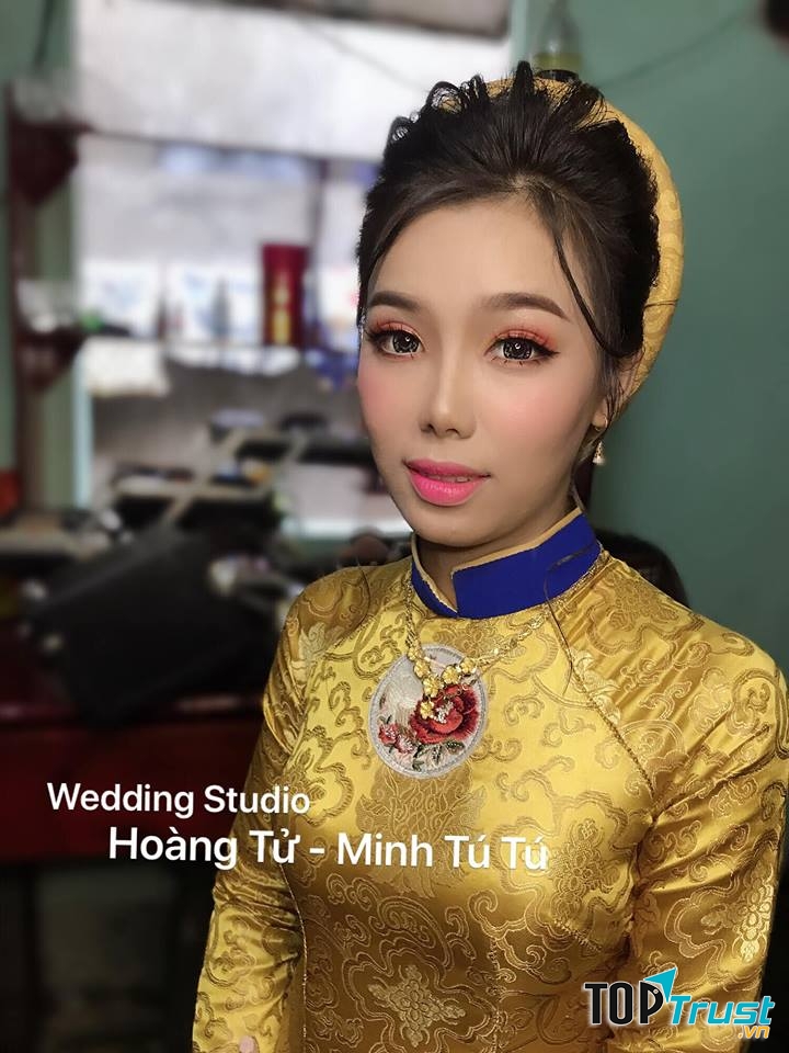 Minh Tú Tú Make Up