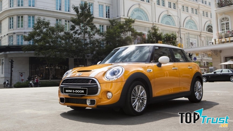 Những mẫu Mini Cooper luôn là niềm khao khát của nhiều phụ nữ trên toàn cầu