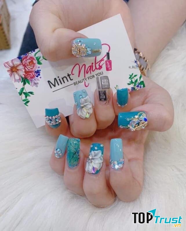 Mint Nails tạo nên những mẫu nail đẹp và ấn tượng