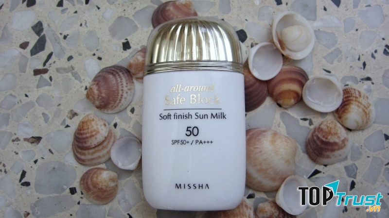 Kem chống nắng Missha All-around Safe Block Waterproof Sun Milk SPF50/PA+++i