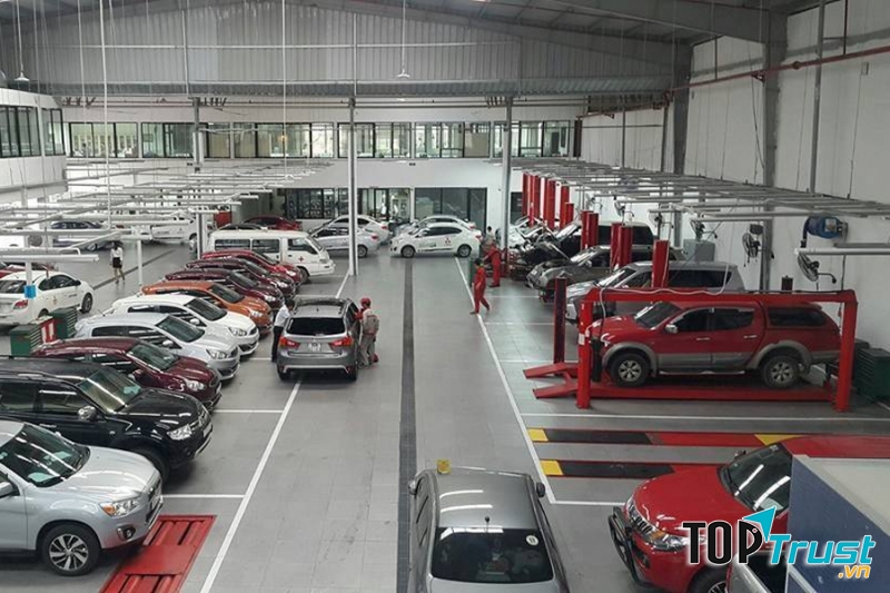 Khu vực sửa chữa và bảo dưỡng xe