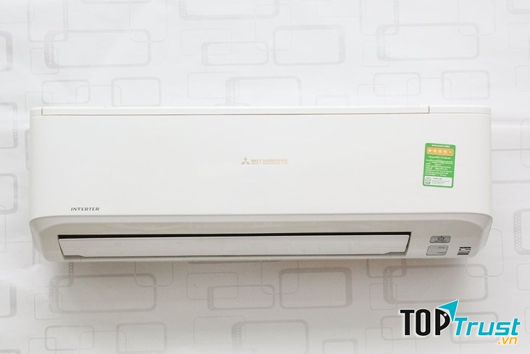 Máy lạnh có hệ thống đảo gió linh hoat giúp khí lạnh lan tỏa nhanh chóng ra không gian phòng.