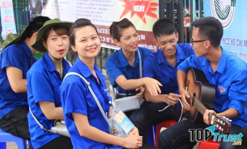 Giao lưu kết bạn bốn phương.