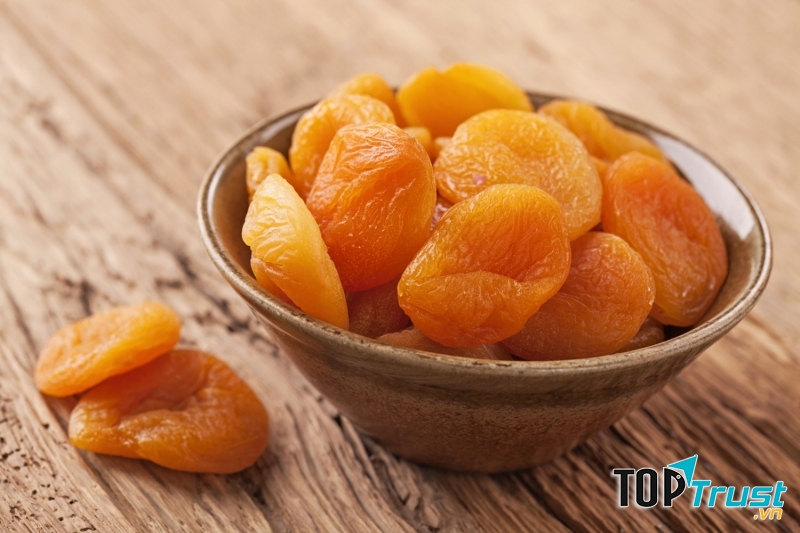 Mơ sấy chứa nhiều chất dinh dưỡng tốt cho thai nhi.