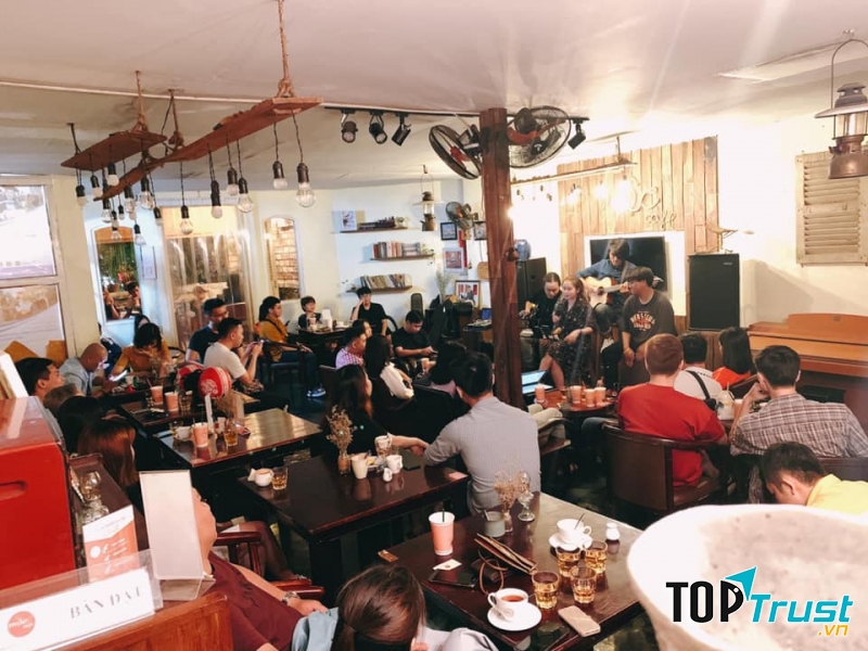 Mộc Cafe