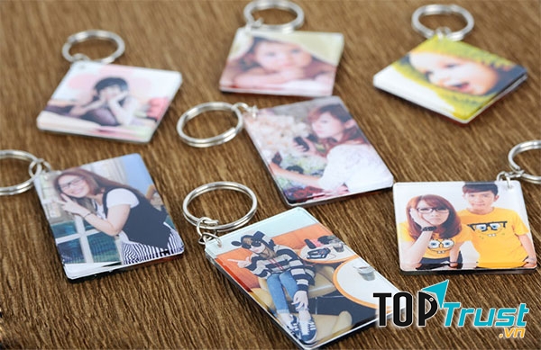 Móc khóa tuy nhỏ bé và giá thành không cao nhưng nó là vật bất ly thân của mỗi người đó chúng ta.