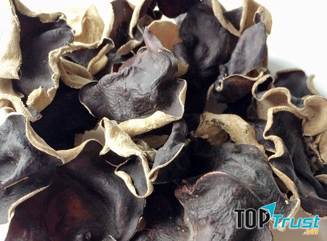 Mộc nhĩ có tác dụng giải nhiệt, làm mát gan, giải độc máu, bổ khí