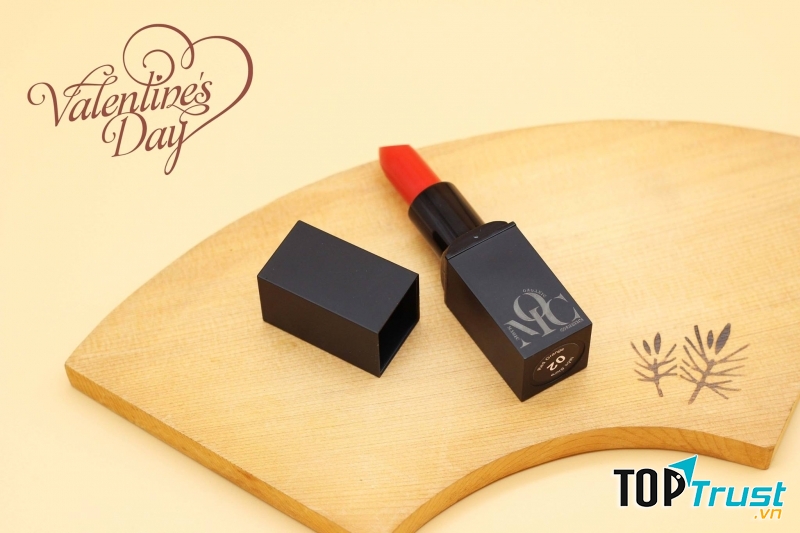 Sản phẩm son của Mốc Store