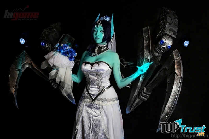 Sina Rune cosplay Mogana Oan Hồn Cô Dâu