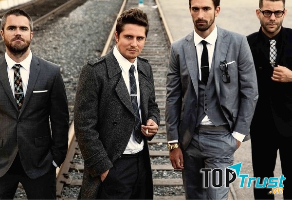 Mỗi bộ trang phục chỉ nên có một phụ kiện tạo điểm nhấn