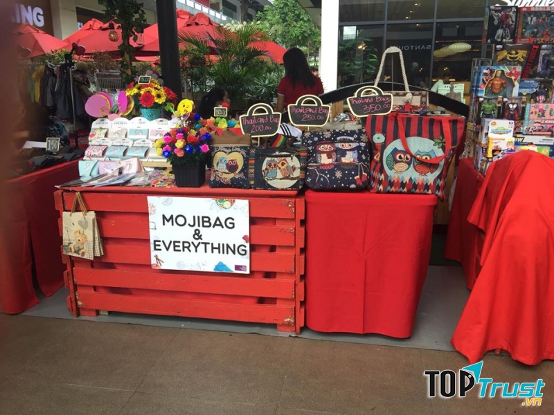 Moji - Phụ Kiện & Quà Tặng