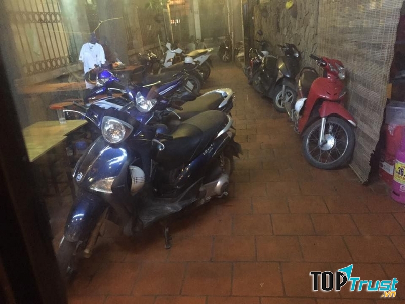 Chỗ để xe rộng rãi