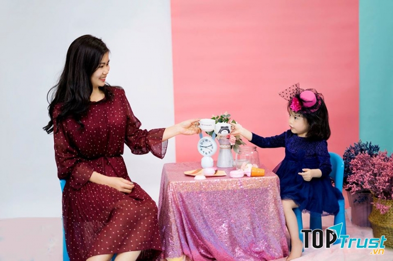   Moment Decor & Photo