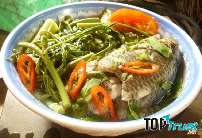 Món ăn từ rau nhút rất tốt cho người mất ngủ