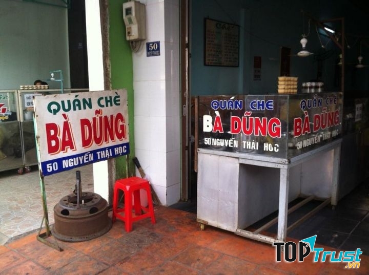 Quán chè Bà Dũng