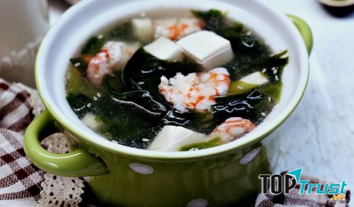 Món canh rong biển