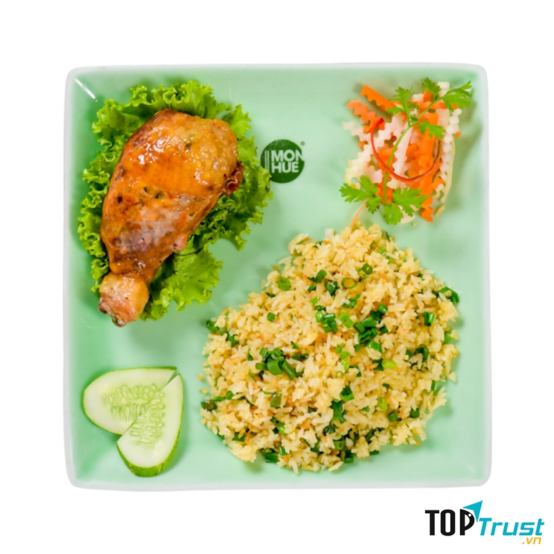 Cơm đùi gà Cung Đình