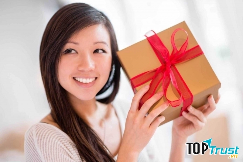 Hãy tạo bất ngờ cho nguwoif ấy