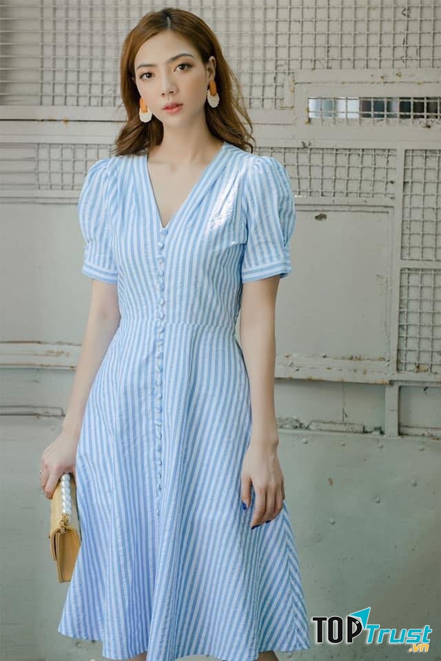 Mono shop cũng là địa điểm mua sắm thú vị đảm bảo mức giá hạt dẻ và hàng đẹp dành cho các bạn sinh viên tại Đà Nẵng