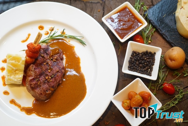Moo Beefsteak đem đến hương vị chuẩn bít tết Mỹ