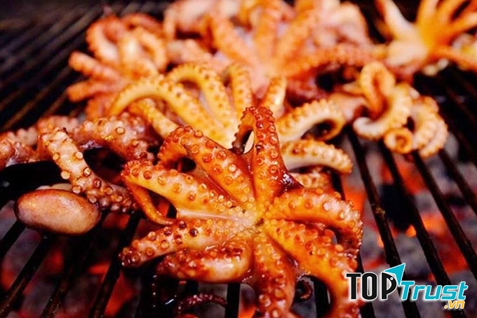 Moon BBQ - 32/92 Nguyễn Khánh Toàn