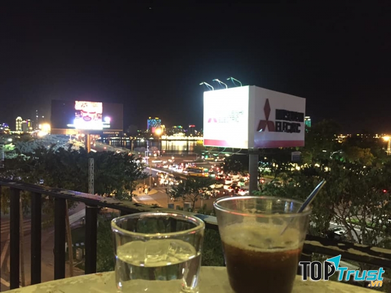 MooN Café Đà Nẵng