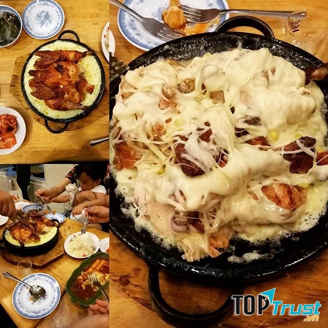 Quán rất đông buổi tối và ngày cuối tuần