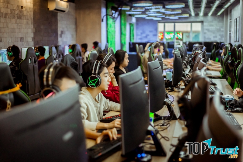 Black E-sports Stadium