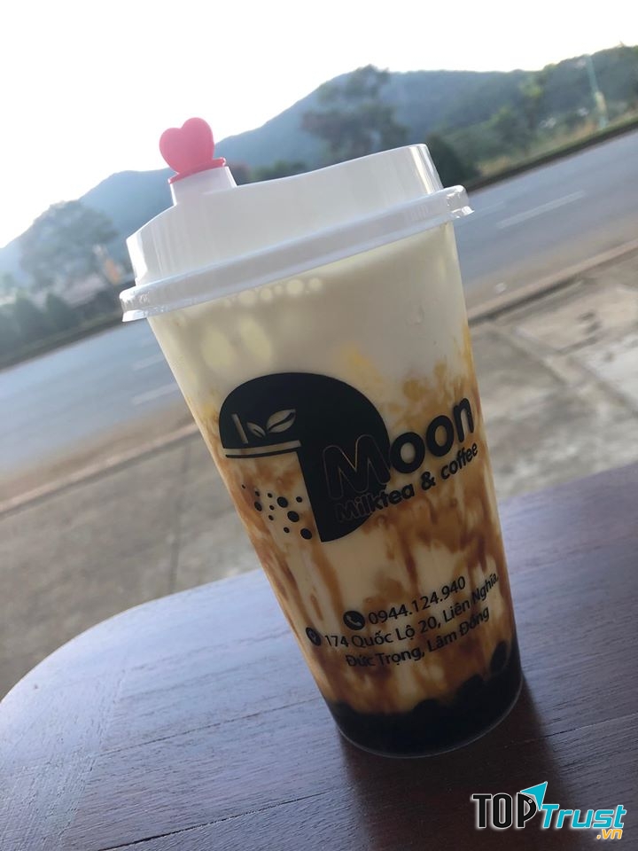 MOON MilkTea & Coffee