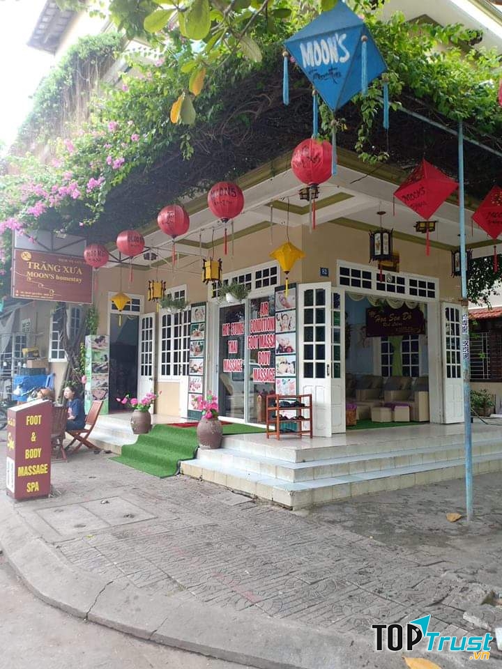 Moon's Homestay and spa Hoi An