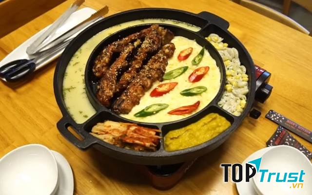 Món ăn được bày trí bắt mắt ở nhà hàng