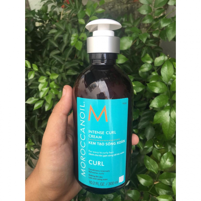 Làm đẹp cho mái tóc cùng với Moroccanoil Intense Curl Cream, tại sao không?