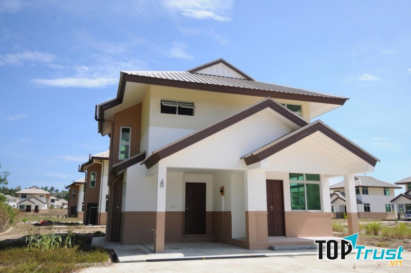 Họ chỉ cần đăng ký và đóng mức phí 1 USD cho có lệ và sau một thời gian từ 3 - 5 năm, người dân sẽ sở hữu được một ngôi nhà cho riêng mình.